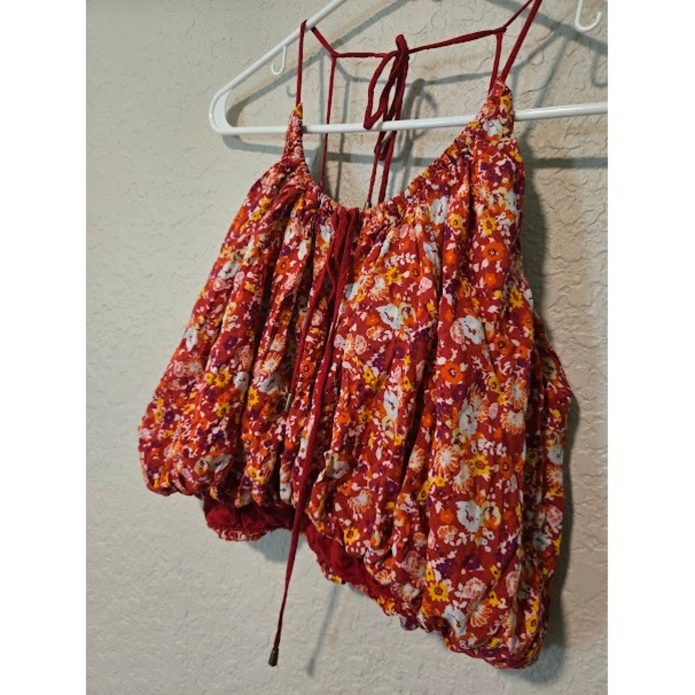 Free People Red Floral Bubble Hem Crop Top XS‎ Boho Strappy Tie Back - Picture 2 of 4